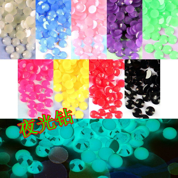 3MM Glow in Dark Nail Rhinestone 