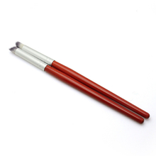 Blooming Oblique Nail Brush
