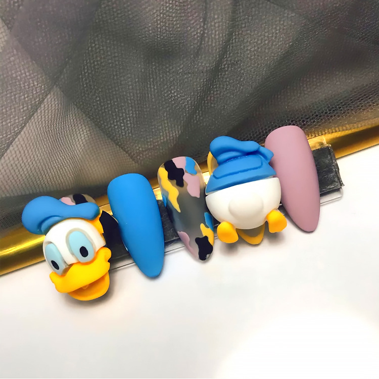 Cartoon Style Donald Duck Micky Daisy Nail Decoration