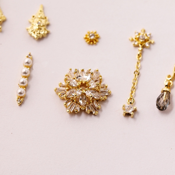 Web Celebrity Exaggerated Nail Jewelry Shiny Zircon Three-layer Large Snowflake Black Crystal 